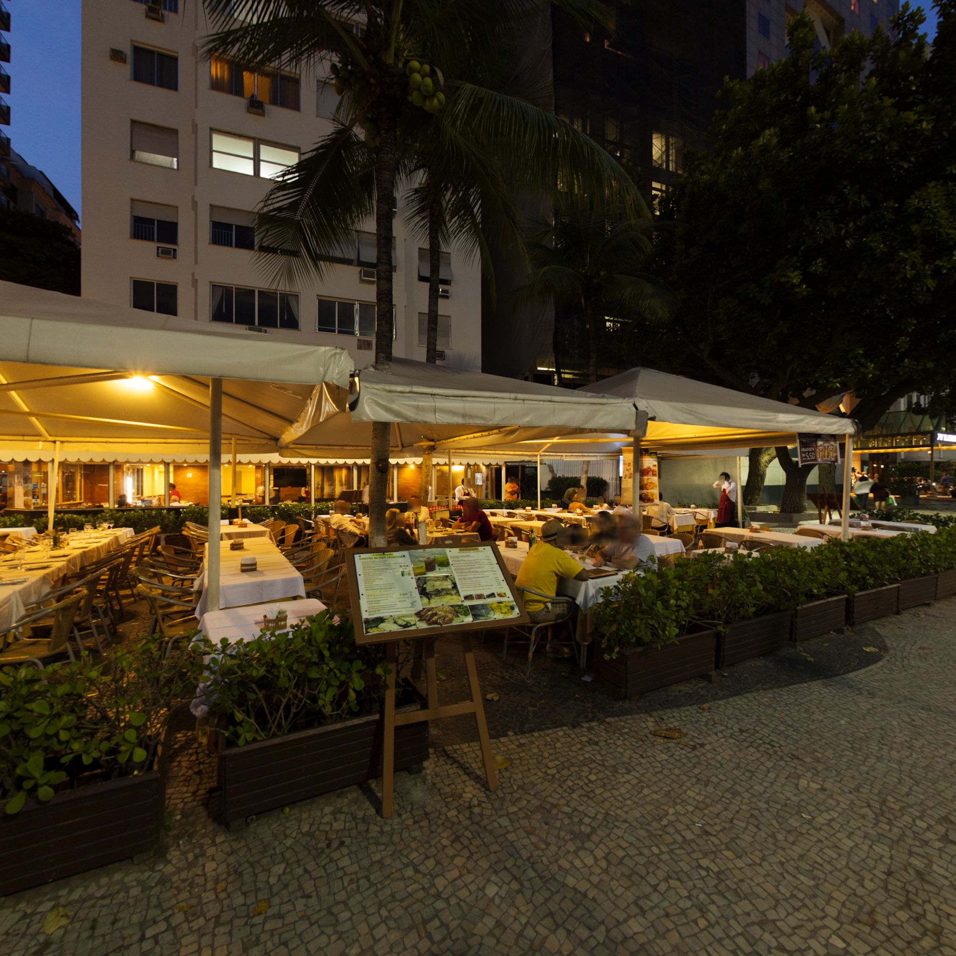 Tour Virtual La Maison Restaurante